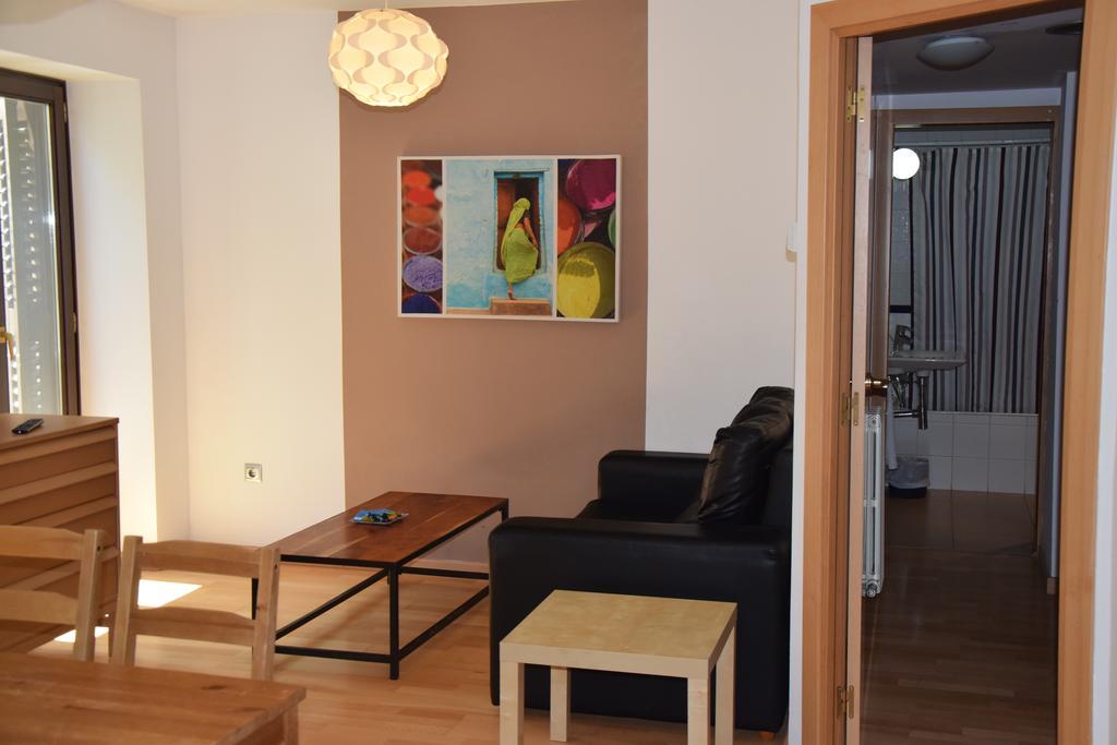 Apartamentos Zaragoza Coso Екстериор снимка